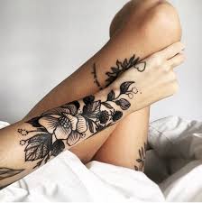 Especially women find tattoos the most attractive. Pin By Jana Marsikova On Tattoos Tatuajes Tattoos For Women Small Tattoos For Daughters Unique Tattoos For Women