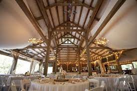 Missouri Barn Wedding Rustic Wedding Chic Rustic Chic Wedding Missouri Wedding Venues Rustic Wedding Diy Projects