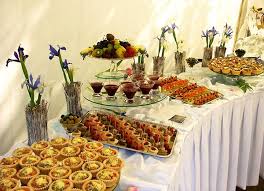 фуршетный как накрыть стол на день рождения на работе фото Ukrashenie Stola Na Furshet 33 Tys Izobrazhenij Najdeno V Yandeks Kartinkah Eda Dlya Svadby Servirovka Pishi Sedobnye Kompozicii