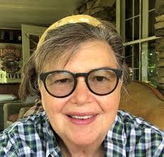 Lori Fogg's Instagram, Twitter & Facebook