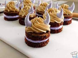 Link needs to cook one during the side quest a parent's love in tarrey town. Tgon Bakes Legend Of Zelda Monster Cake The Game Of Nerds