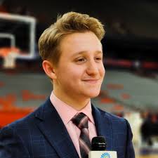 I'm so pumped to officially announce that starting today I will be taking  over as the 2023 Sports Director at Syracuse University's campus run TV  station, CitrusTV. So thankful and blessed for