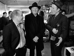 Tom Waits Dance Me To The End Of Love Paul Simon Neil Young And Tom Waits Neil Young Onstage Rock And Roll