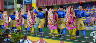 Sama halnya dengan salsa, tango juga cukup familiar karena tarian ini memang cukup populer di dunia. Sk Nanga Nirok Smk Nanga Dap Juara Pertandingan Tarian Tradisional Kanowit Utusan Borneo Online