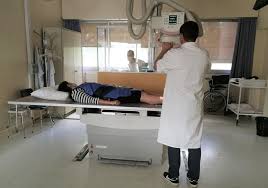 Il peut aussi utiliser des rayons ionisants pour détruire des tumeurs, ou intervenir en médecine nucléaire. Institut De Formation De Manipulateurs En Electroradiologie Medicale