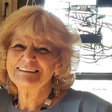 Candace Weber's Instagram, Twitter & Facebook