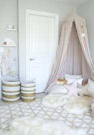 1001 Idees Comment Decorer La Chambre Rose Et Blanc Chic Chambre Bebe Deco Chambre Enfant Deco Chambre Bebe