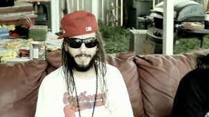 In the video, the conversation between the white male with dreads and i was intended to be a i don't get how dreads fall in with cultural appropriation. White Guy With Dreads Destroys A Rap Beat With Live Audio Youtube