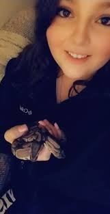 Well, i wasnt expecting this tonight. but I think he might like my beard 🤣  what do you think? Monty loves to explore.