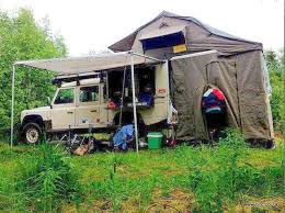 Pin By Pierre Xavier On Land Rover Land Rover Defender Camping Land Rover Camping Land Rover Defender