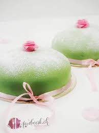 klassische schwedentorte gastbeitrag von caros patenkind food blog schweiz foodwerk ch schwedentorte schwedentorte rezept torten