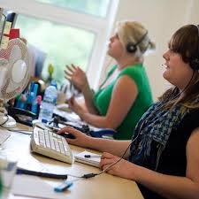 Tech support basically means trouble shooting of hardware or software through chatting. E8bhc8qcym6xhm