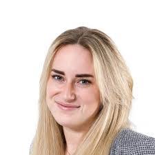 Doris Straub's Instagram, Twitter & Facebook