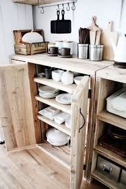 真似したい ブロガーさんの素敵な 食器棚収納 大公開 sp キナリノ 食器棚 手作り 棚 食器棚 diy