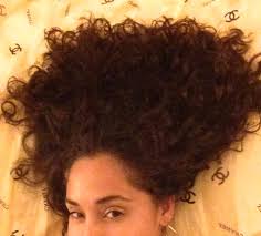 Pineappling is a protective hairstyle that preserves hair length and curls.it is one of the easiest protective hairstyles that anyone can try at home. The Pineapple Method For Curly Hair Curl On A Mission