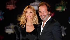 Voir plus d'idées sur le thème ingrid chauvin, ingrid, laura lee. Ingrid Chauvin Annonce Sa Separation Avec Son Mari Thierry Peythieu Midilibre Fr