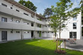 Dazu gehört kostenfreies internet mit wlan, telefon (inklusive gespräche ins deutsche festnetz). Mehrfamilienhauser In Bruckmuhl Heufeld Lebensraum Holz