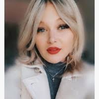 Anna Dangelo's Instagram, Twitter & Facebook