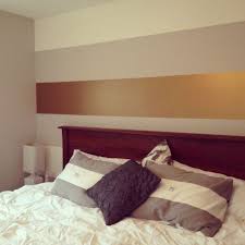 Wandgestaltung Mit Farben Ideen In Gold Und Feinen Goldnuancen Wandfarbe Schlafzimmer Wandgestaltung Wohnzimmer Farbe Und Wandgestaltung Farbe