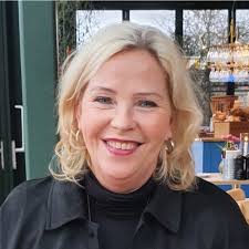 Cecilia Wendel--Emails and Phone Numbers