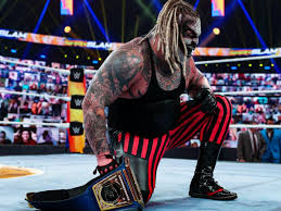 Strowman está haciendo que wyatt parezca humano. Wwe Summerslam 2020 Results Wwe Summerslam 2020 Results The Fiend Bray Wyatt Wins Universal Championship Drew Mcintyre Defeats Orton Sports News
