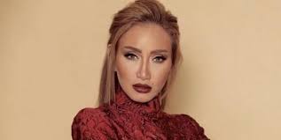 يوم جديد ويوم سعيد صباحك هو أجمل عيد. Popular Egyptian Tv Host Reham Saeed Suspended For Insulting Obese Women Egyptian Streets