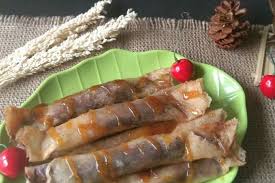 Assalamualaikum di vidio kali ini saya memasak piscok (pisang coklat) sangat mudah sekali resepi nya semoga bermanfaat. Enggak Susah Ini Tiga Cara Membuat Piscok Yang Lumer Di Mulut