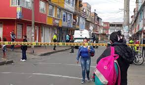 Noticias bogota, noticias bolivia en vivo, b 17 noticias de hoy, moha the b noticias, plan b noticias, banda b noticias, c b noticias michoacan, jota b noticias, noticias houston, noticias hoy dia, noticias hoy univision. Inseguridad En Bogota Sicario Que Iba En Bicicleta Asesino A Sujeto La Fm