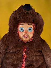 Midsommar Christian Bear Figurine