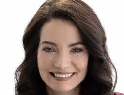 Amanda Buffalo's Instagram, Twitter & Facebook