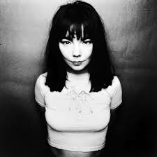 Bjork State Of Emergency Video Bjork 15 Bjork Beauty Hair Inspiration