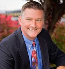 4489 Northlake Dr, West Richland, WA 99353