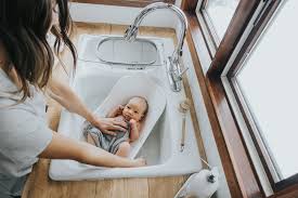 skipper's first sink bath