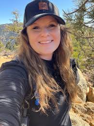 Hello everyone I wanted to share my group with the ladies🙂 We're planning  a hiking event soon and would love to invite any ladies who might wanna  join ⛰️🥾 Also We have