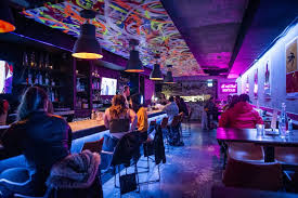 The Top 21 Bars For Dancing In Toronto By Neighbourhood The Neighbourhood Toronto Dance