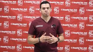 Dr. Arturo Servín De La Mora García - Traumatólogo
