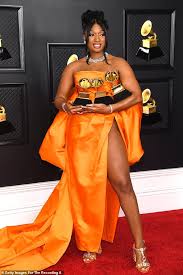 The rap icons left it all on the stage while performing a medley of each of their hit songs, which culminated with a jaw. Megan Thee Stallion Can T Believe She Won Three Grammy Awards Aktuelle Boulevard Nachrichten Und Fotogalerien Zu Stars Sternchen