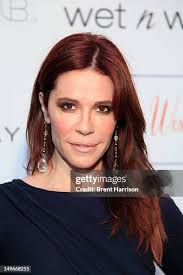 279 Nikki West Boutique Stock Photos, High-Res Pictures, and Images