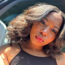 Mikayla Nelson (@mikaylanelson)