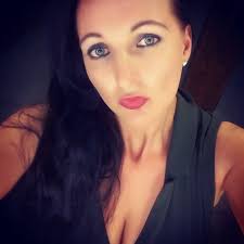 Jasmine Humphreys's Instagram, Twitter & Facebook