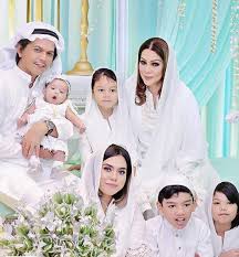 Последние твиты от sharifah shahirah (@shshahirah93). Mingguan Wanita Keluarga Besar Sharifah Shahirah Atau Facebook