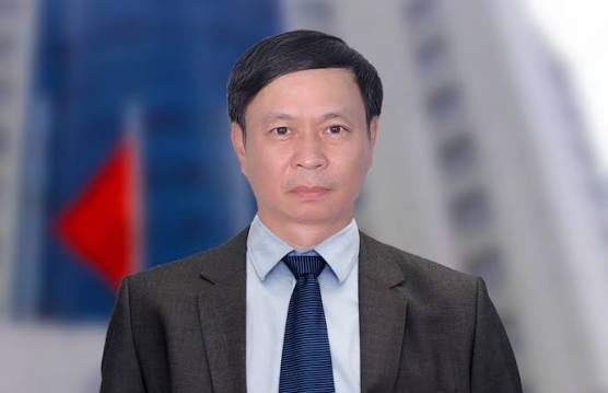 Ông Hoàng Minh