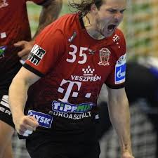 Ivan lapcevic, aki három évig kézilabdázott veszprémben úgy gondolja, hogy az év végén először nyeri meg a bajnokok ligáját a telekom veszprém, ha nem szól közbe. A Telekom Veszprem Nyerte A Magyar Kupat M4 Sport