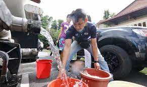 Sejak kebelakangan ini, isu air sering menjadi masalah di malaysia. Isu Air Selangor Dan Kesihatan Awam