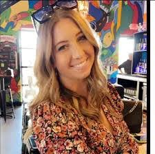 Erin Muse's Instagram, Twitter & Facebook