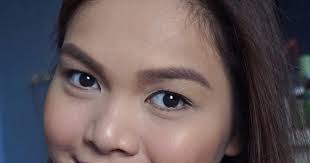 Estēe Lauder Technique: Long- Wearing Lipstick