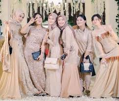 Baju tunik brokat model peplum 100 Model Gamis Pesta Brokat Mewah Modern Terbaru 2019 Wikipie Co Id