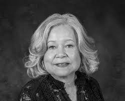 Sarah Stuckey's Instagram, Twitter & Facebook