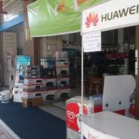 Sedang mencari laptop yang tangguh namun tetap stylish? Max Indo Computer Electronics Store