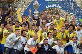Les auriverde emmenés par marquinhos et philippe. Le Bresil Renoue Avec La Copa America Debrief Et Notes Des Joueurs Bresil 3 1 Perou Football Maxifoot
